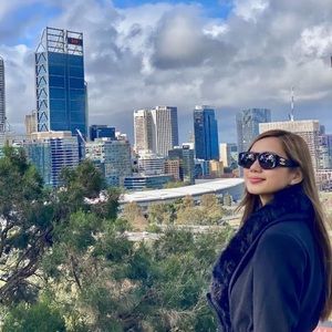 Meet your Posher, Alyssa bianca